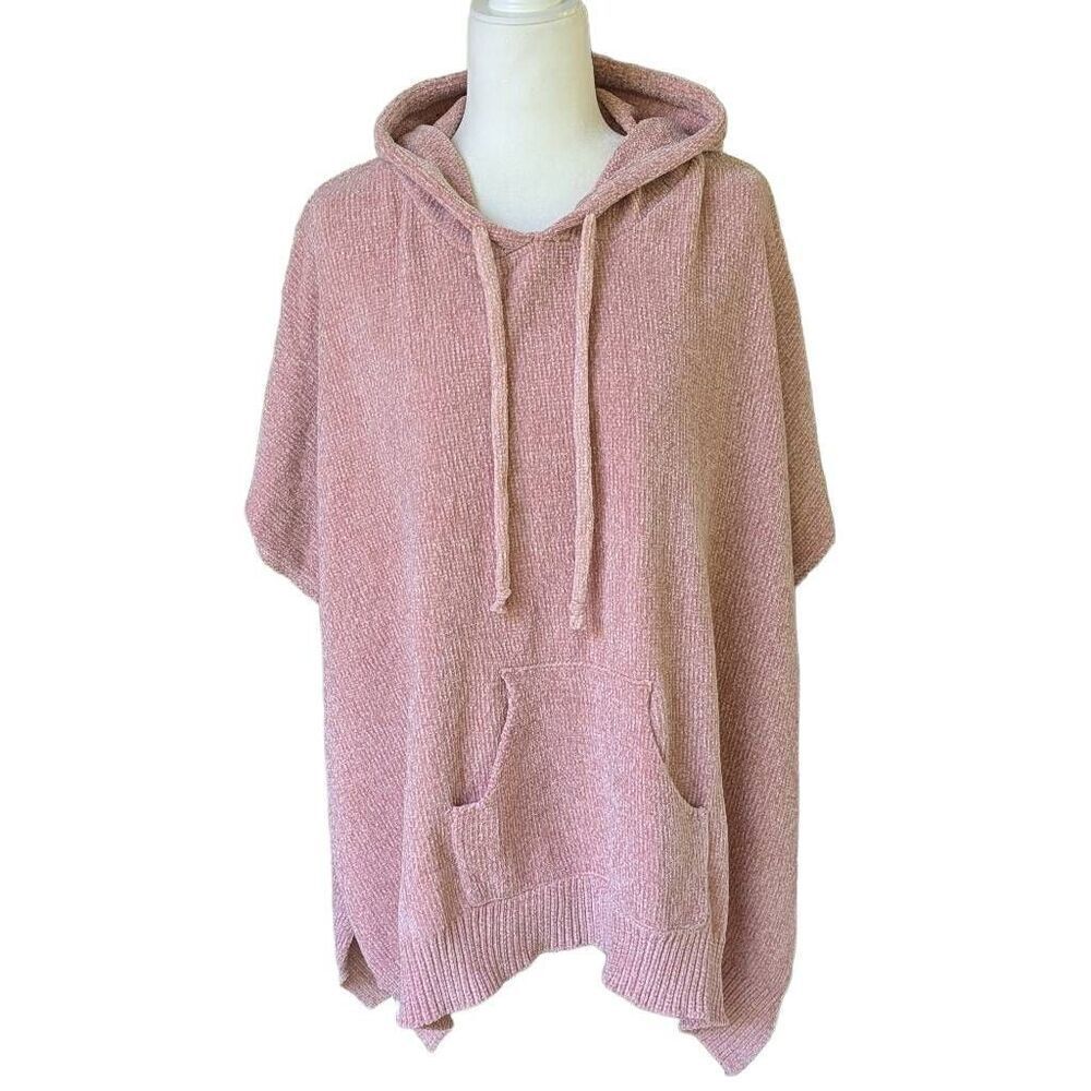 COCO + CARMEN Coral Pink Hooded Poncho / Ruana Women One Size Cozy Comfy Relaxed